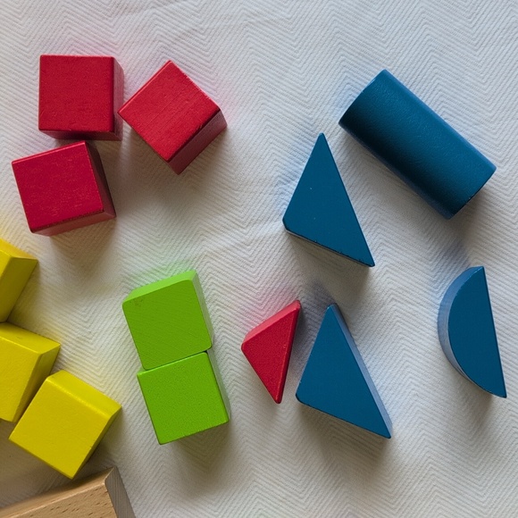 hape toys early explorer maple wood building blocks age 1-3 YRS 34 pieces - Picture 5 of 8